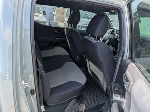 Used 2023 Toyota Tacoma TRD Sport w/ Technology Package image 17