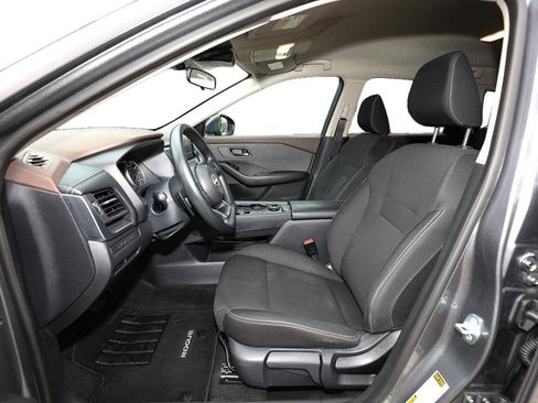 Used 2023 Nissan Rogue S image 15