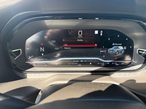 Used 2023 GMC Yukon XL Denali image 35