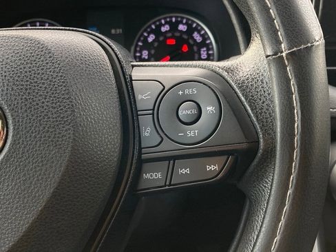 Certified 2021 Toyota RAV4 XLE image 18