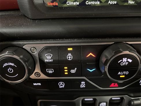 Used 2023 Jeep Gladiator Rubicon w/ LED Lighting Group image 31