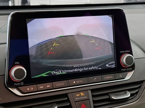 Used 2025 Nissan Altima 2.5 SV image 22