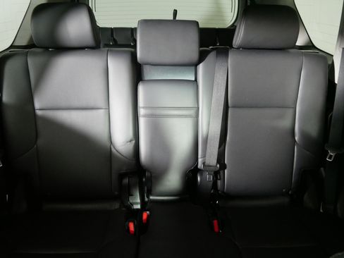 Used 2015 Lexus GX 460 image 13