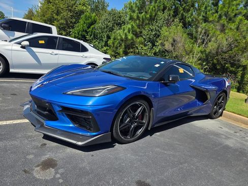 Used 2021 Chevrolet Corvette Stingray Premium Conv w/ Z51 Performance Package RWD image 3