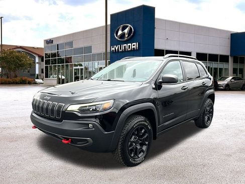 Used 2020 Jeep Cherokee Trailhawk image 1