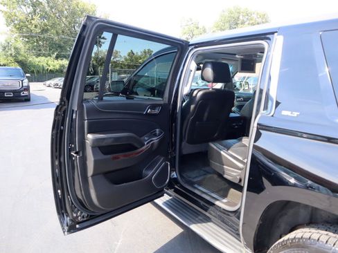 Used 2016 GMC Yukon XL SLT w/ Open Road Package AWD/4WD image 18