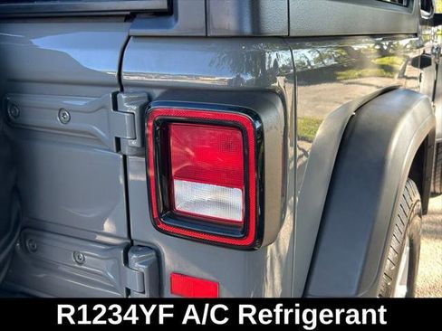 Certified 2020 Jeep Wrangler Sport image 27