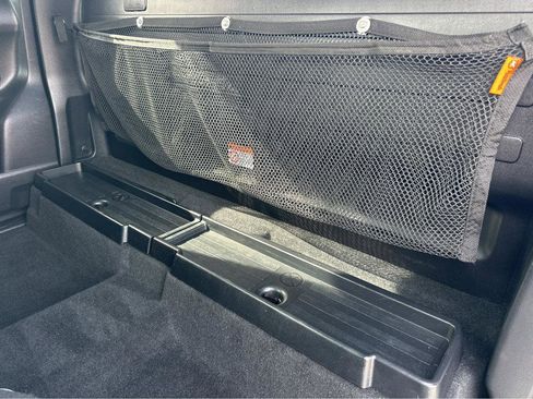 Used 2019 Toyota Tacoma SR image 9