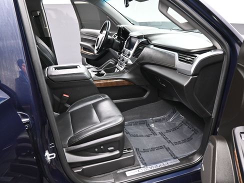 Used 2020 Chevrolet Tahoe LT w/ Luxury Package image 19