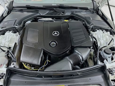 Used 2025 Mercedes-Benz C 300 Sedan image 32
