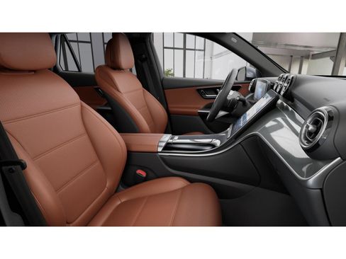 Certified 2026 Mercedes-Benz GLC 300 image 4