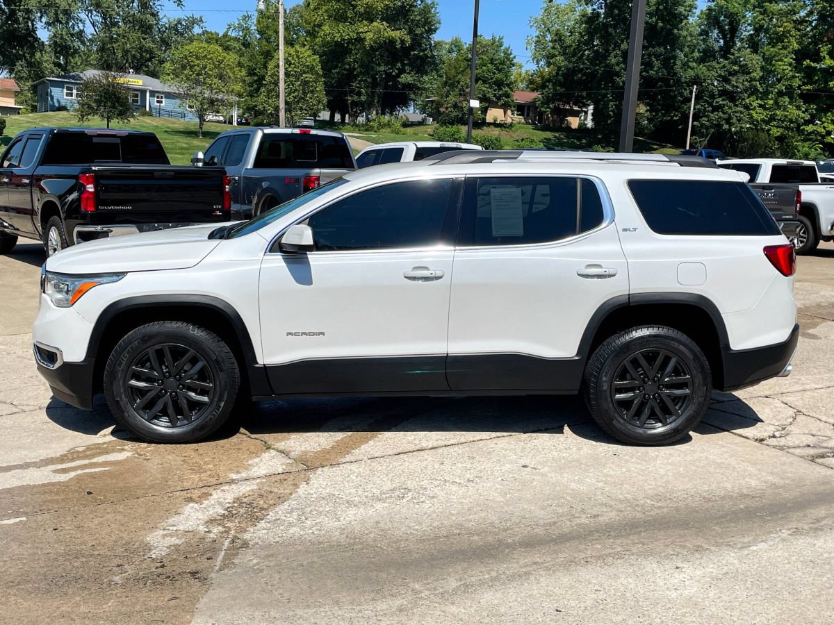 Used 2019 GMC Acadia SLT w/ LPO, Floor Liner Package FWD image 3