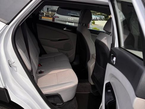 Used 2019 Hyundai Tucson SE AWD/4WD image 21