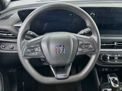 Used 2024 Buick Envista Preferred w/ Convenience II Package FWD image 18