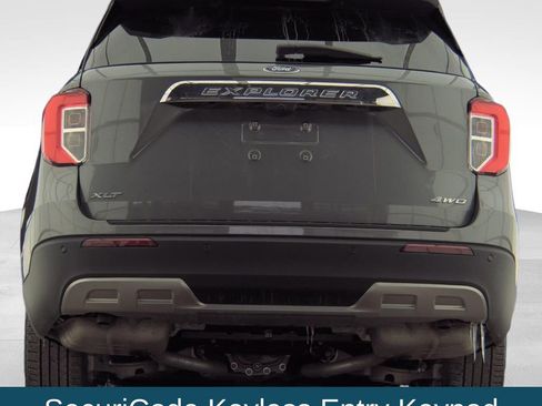 Used 2023 Ford Explorer XLT w/ Equipment Group 202A image 9