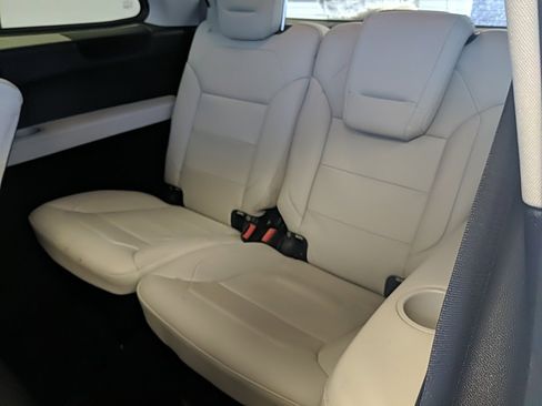 Used 2017 Mercedes-Benz GLS 450 4MATIC image 15