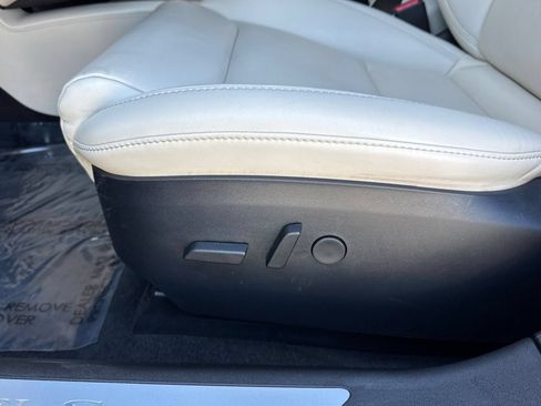 Used 2020 Tesla Model S Long Range AWD/4WD image 15