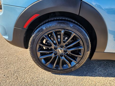 Used 2017 MINI Cooper Clubman S image 11