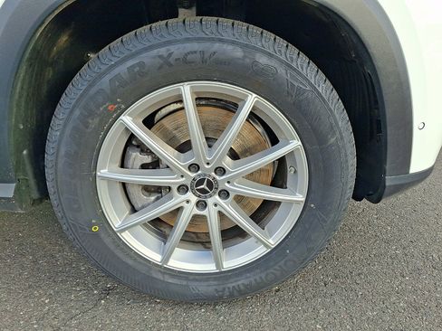 Used 2024 Mercedes-Benz GLE 450e 4MATIC image 8