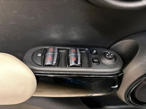 Used 2024 MINI Cooper S FWD image 35