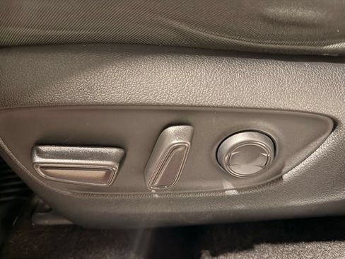 Used 2023 Toyota RAV4 XLE w/ Convenience Package FWD image 14