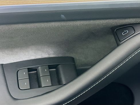 Used 2024 Tesla Model Y Long Range image 15