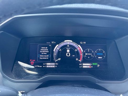 Used 2025 Toyota Sequoia Limited AWD/4WD image 15