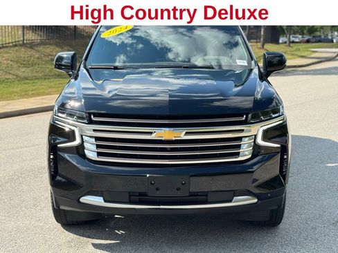 Used 2024 Chevrolet Suburban High Country image 15