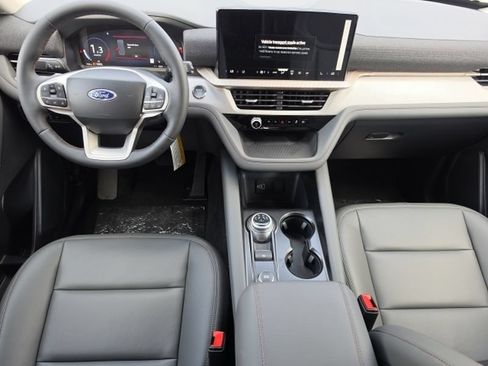 New 2026 Ford Explorer Active w/ Active Comfort Package RWD image 5