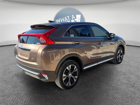 Used 2020 Mitsubishi Eclipse Cross SE image 3