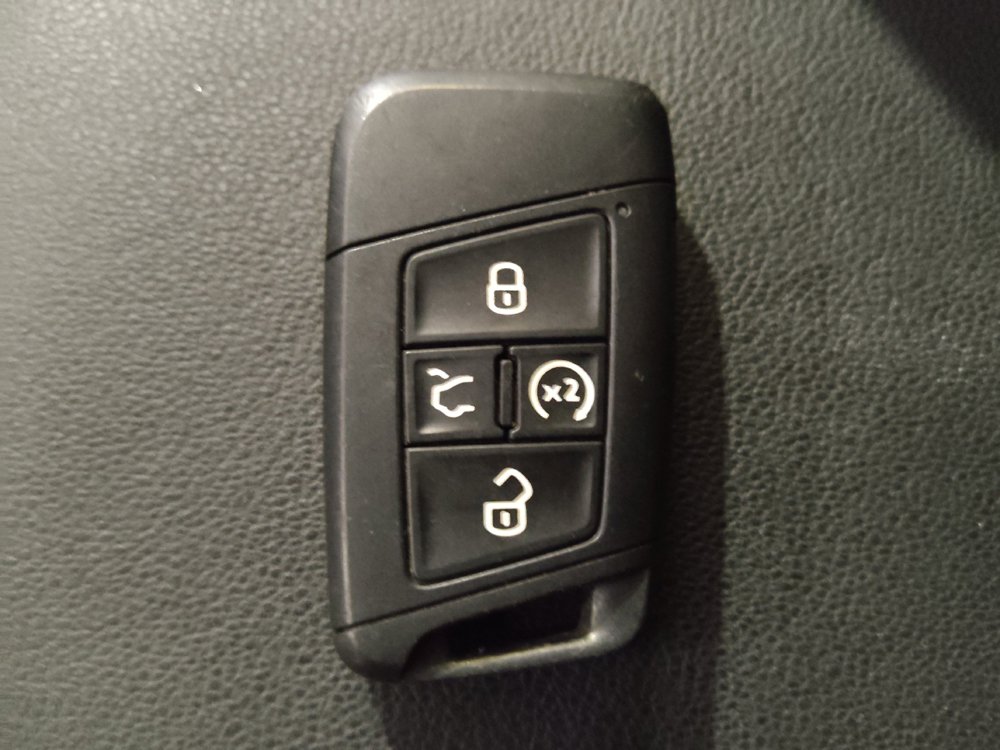 Used 2023 Volkswagen Taos SE FWD image 32