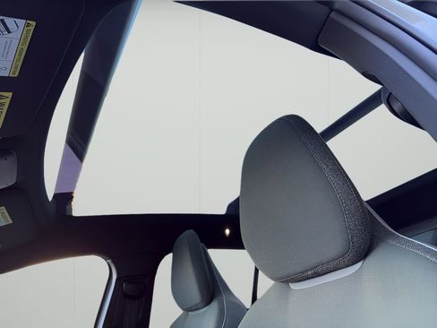 New 2026 Volvo EX30 Cross Country Ultra image 12