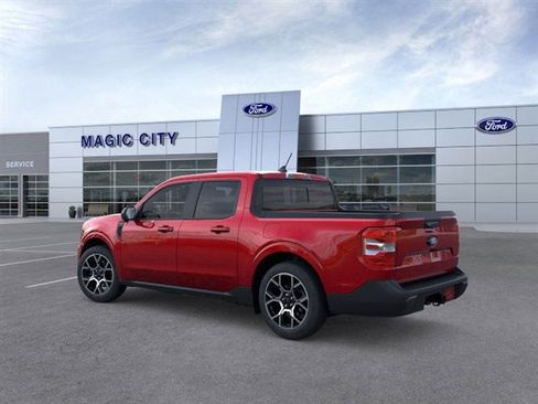 New 2025 Ford Maverick Lariat image 4