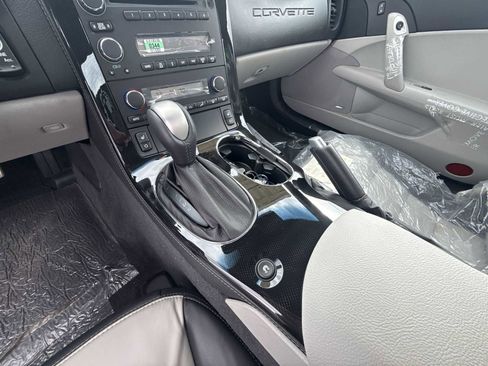 Used 2008 Chevrolet Corvette Convertible w/ Preferred Equipment Group RWD image 19