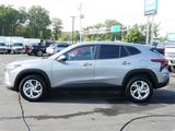 Used 2025 Chevrolet Trax LS w/ LS Convenience Package image 3