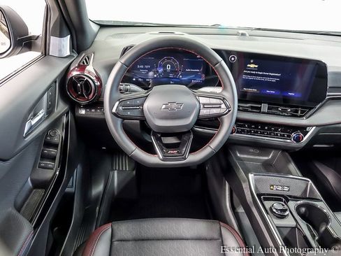 New 2026 Chevrolet Equinox RS w/ LPO, Floor Liner Package image 12