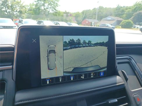 Used 2023 Chevrolet Tahoe High Country image 12