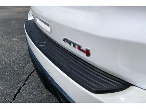 Used 2023 GMC Yukon AT4 w/ AT4 Premium Plus Package AWD/4WD image 8