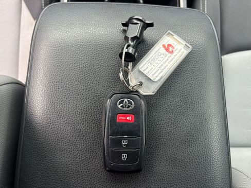 Used 2024 Toyota Tacoma TRD Sport image 22