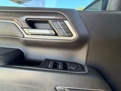 Used 2022 Chevrolet Silverado 1500 LTZ RWD image 18