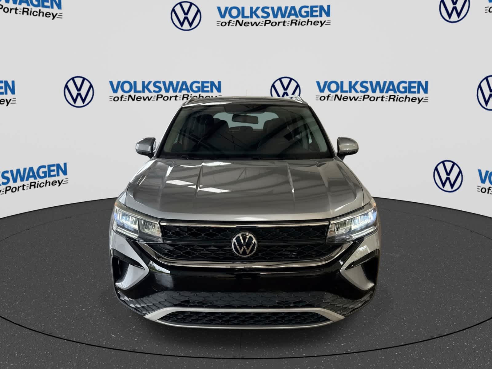 Used 2022 Volkswagen Taos SE FWD image 17