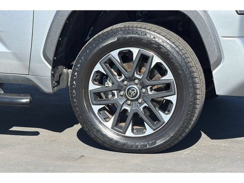 Used 2023 Toyota Tundra Limited AWD/4WD image 30