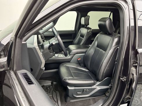 Used 2020 Ford Expedition XLT w/ Equipment Group 202A AWD/4WD image 10