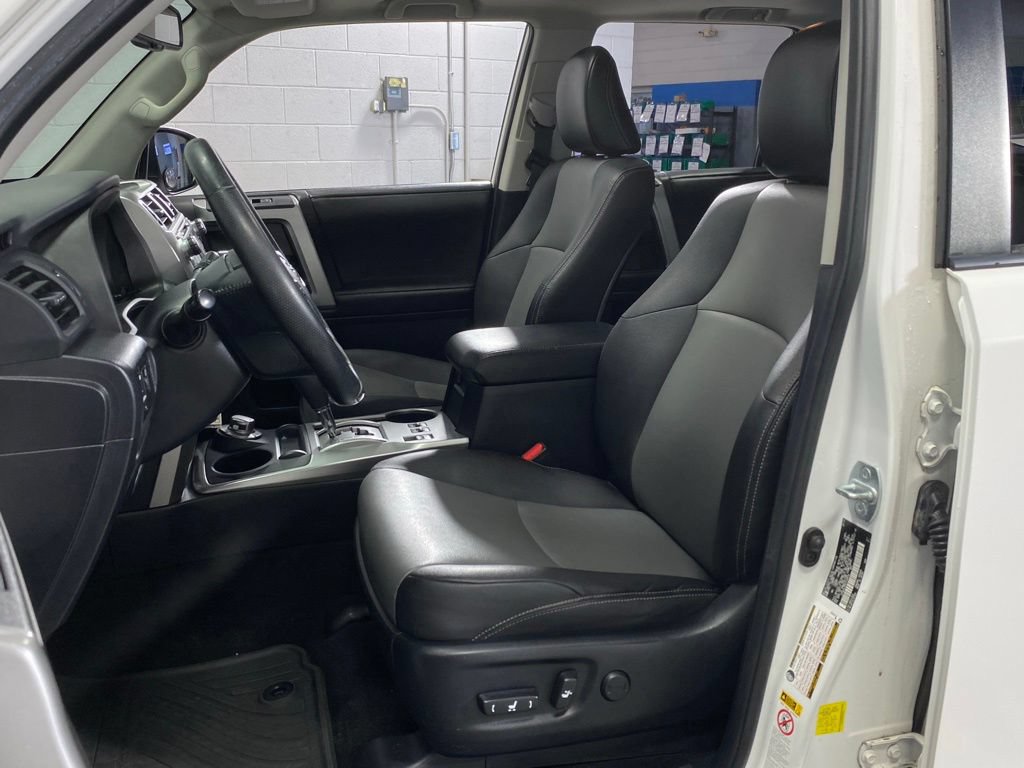 Used 2014 Toyota 4Runner SR5 Premium AWD/4WD image 17