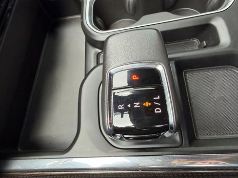 Used 2022 Chevrolet Silverado 1500 LT Trail Boss w/ LT Trail Boss Premium Package AWD/4WD image 20