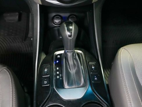 Used 2018 Hyundai Santa Fe FWD image 18