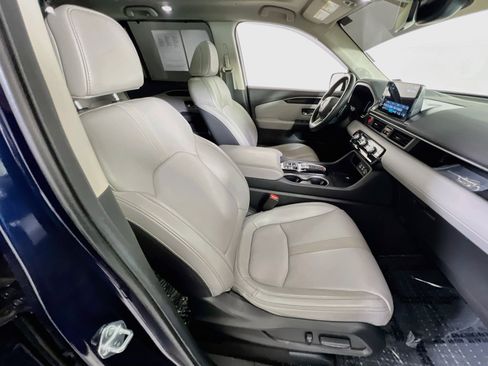 Used 2025 Honda Pilot Touring image 28