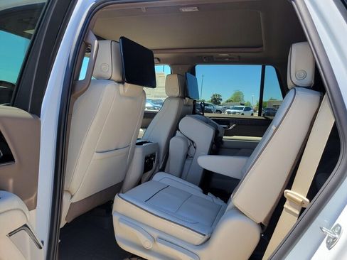 New 2026 GMC Yukon Denali w/ Denali Reserve Package RWD image 29