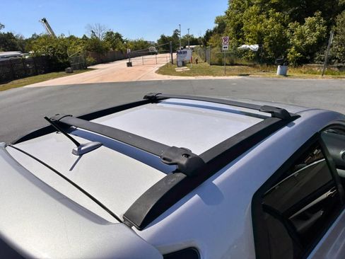 Used 2009 Toyota Matrix XRS FWD image 29