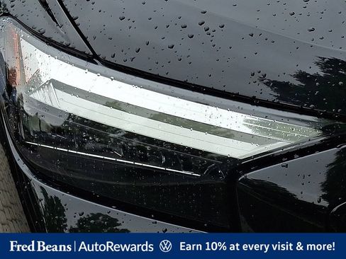 Used 2022 Audi Q4 e-tron Premium Plus w/ Premium Plus AWD/4WD image 13